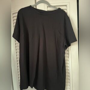 City chic black Tshirt